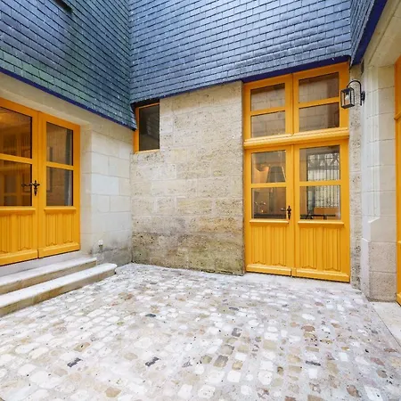 La Cour Du Grand Marche Apartment *